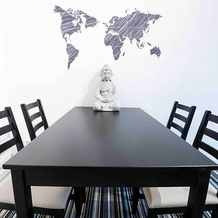 Lutherviertel-balkonapartment Mit 2 Schlafzimmern *
